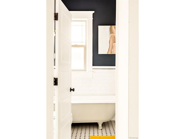 3253 N Columbine St, Denver, CO 80205