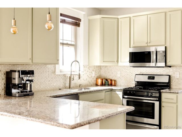 3253 N Columbine St, Denver, CO 80205