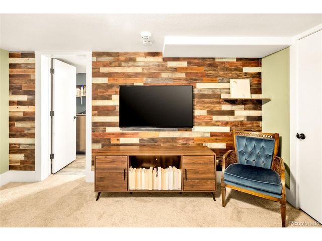 3253 N Columbine St, Denver, CO 80205