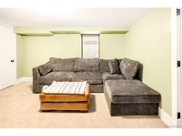 3253 N Columbine St, Denver, CO 80205