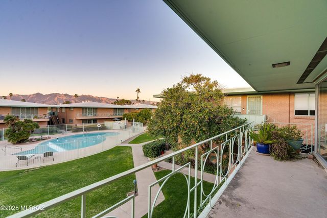 3008 E 6th Street D15, Tucson, AZ 85716