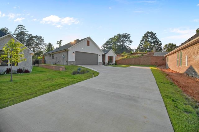 9244 Villas Court, Tyler, TX 75703