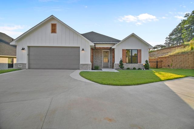 9244 Villas Court, Tyler, TX 75703