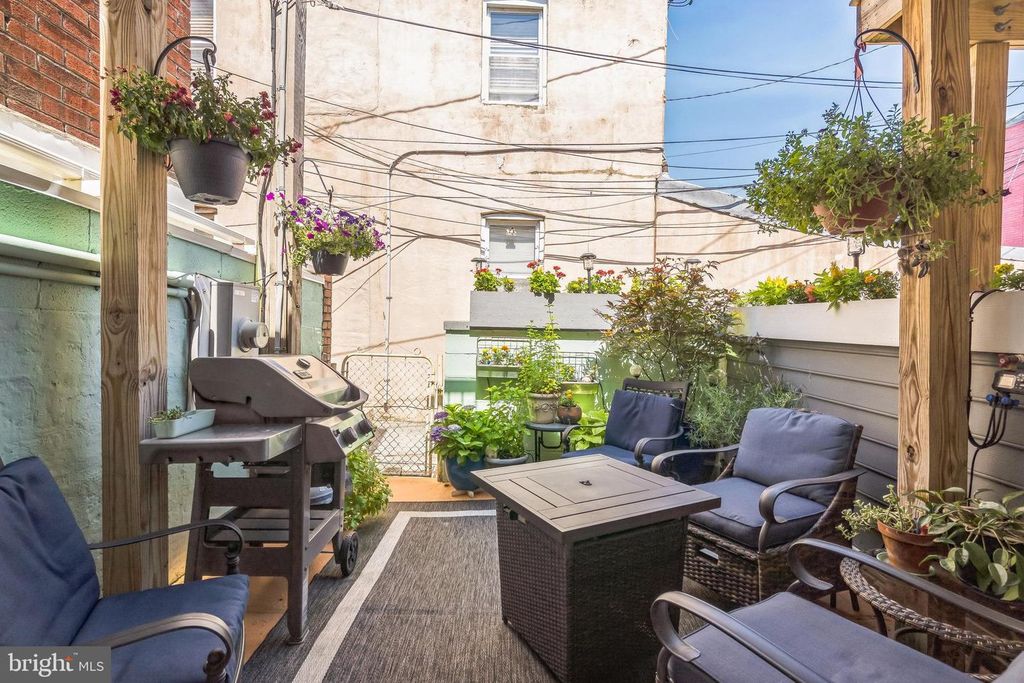 1472 REYNOLDS ST, Baltimore, MD 21230