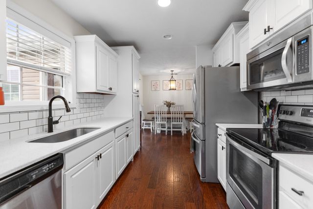216 Williamsburg Cir, Tullahoma, TN 37388