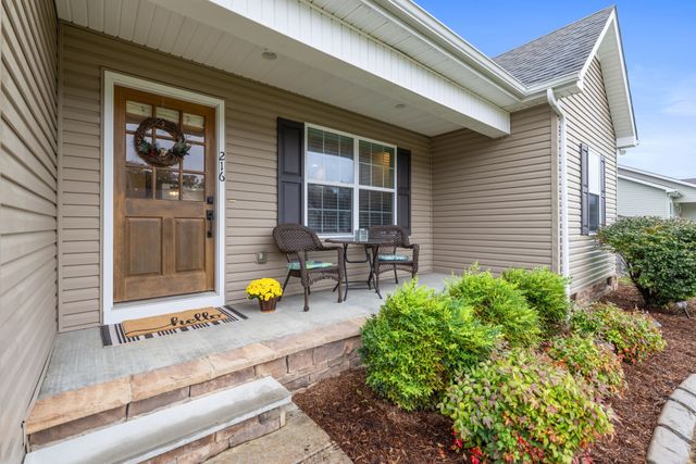 216 Williamsburg Cir, Tullahoma, TN 37388
