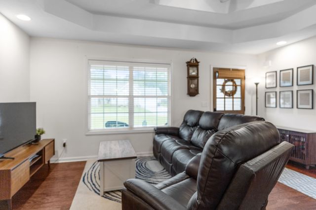 216 Williamsburg Cir, Tullahoma, TN 37388