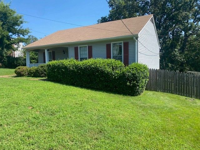 2805 Barksdale Ln, Antioch, TN 37013