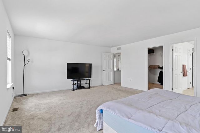 25 ELDON LANE LN, Carlisle, PA 17015