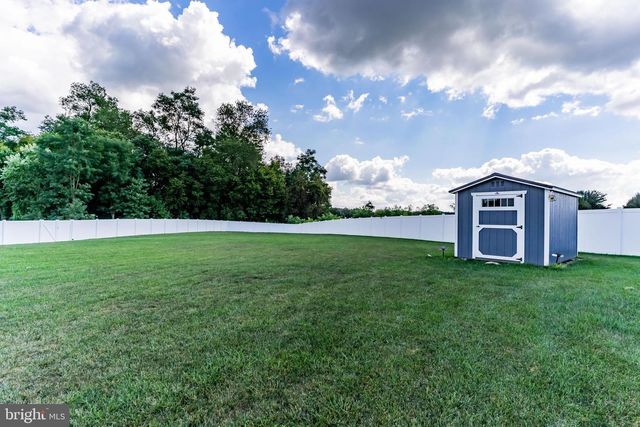 25 ELDON LANE LN, Carlisle, PA 17015