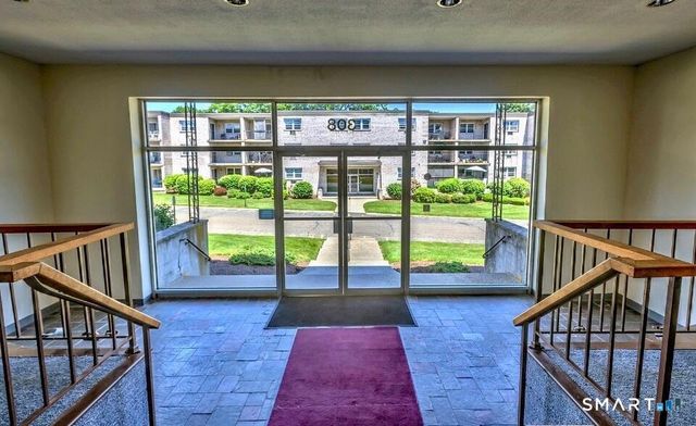 308 Meadowside Road APT 101, Milford, CT 06460