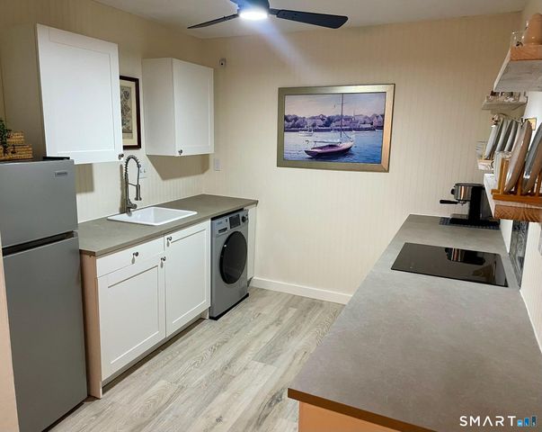 308 Meadowside Road APT 101, Milford, CT 06460