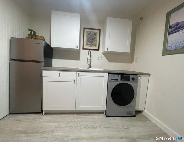 308 Meadowside Road APT 101, Milford, CT 06460