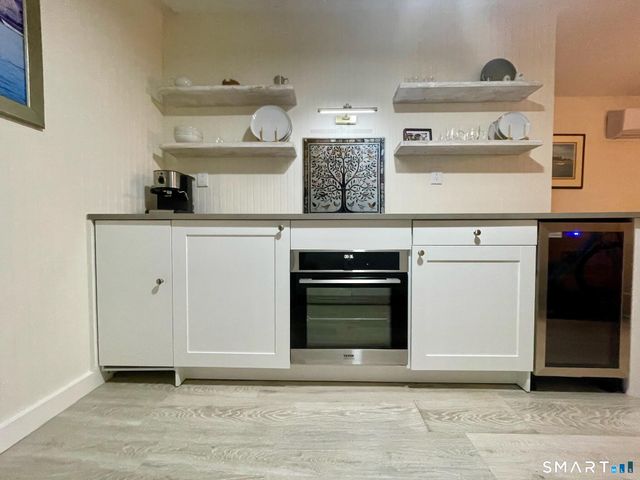 308 Meadowside Road APT 101, Milford, CT 06460