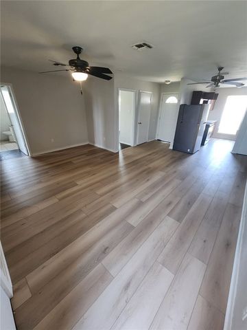 7406 Milky Way Dr, Corpus Christi, TX 78412