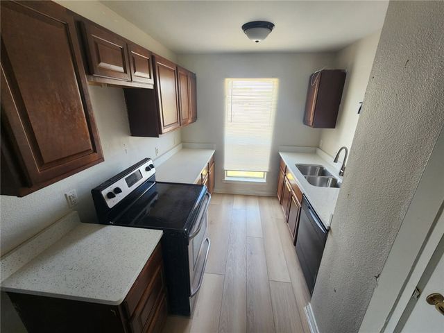 7406 Milky Way Dr, Corpus Christi, TX 78412