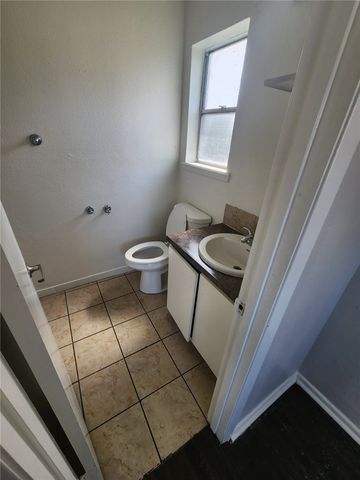 7406 Milky Way Dr, Corpus Christi, TX 78412