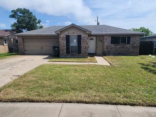 7406 Milky Way Dr, Corpus Christi, TX 78412
