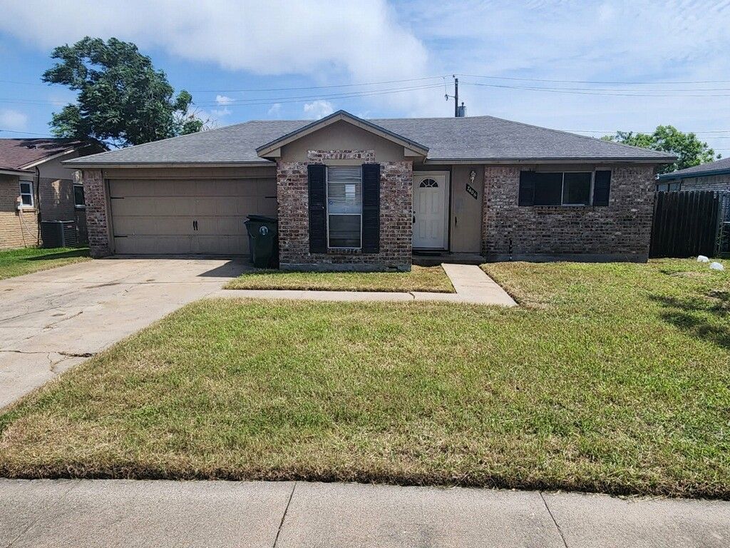 7406 Milky Way Dr, Corpus Christi, TX 78412