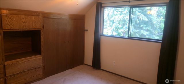 22718 SE 321st Place, Kent, WA 98042