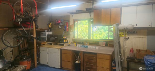 22718 SE 321st Place, Kent, WA 98042