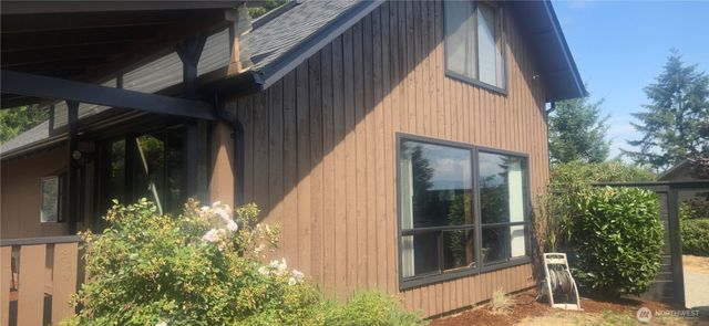 22718 SE 321st Place, Kent, WA 98042