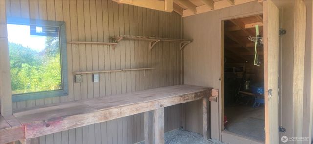 22718 SE 321st Place, Kent, WA 98042