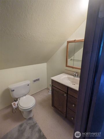 22718 SE 321st Place, Kent, WA 98042