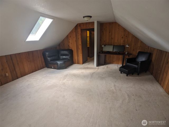 22718 SE 321st Place, Kent, WA 98042