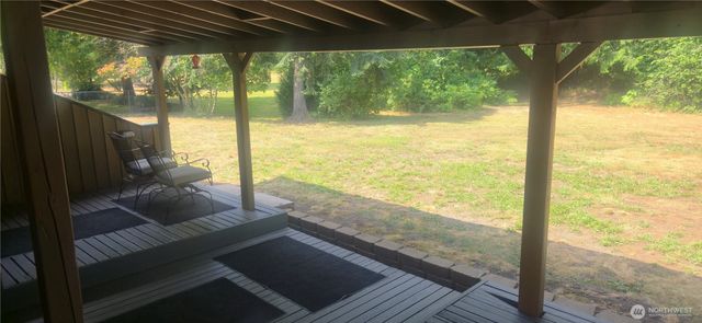22718 SE 321st Place, Kent, WA 98042