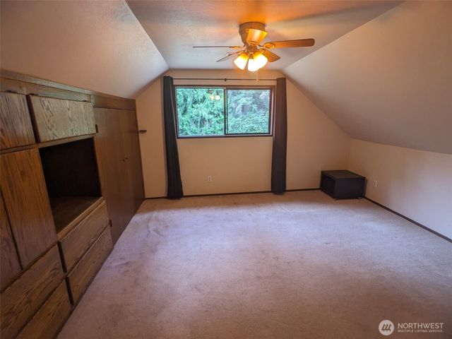 22718 SE 321st Place, Kent, WA 98042