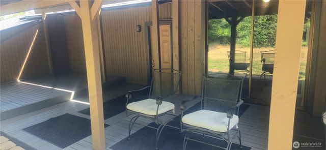 22718 SE 321st Place, Kent, WA 98042