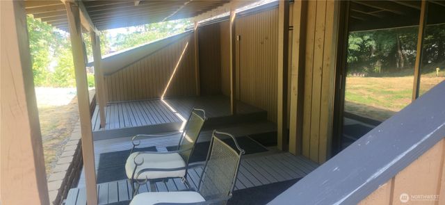 22718 SE 321st Place, Kent, WA 98042