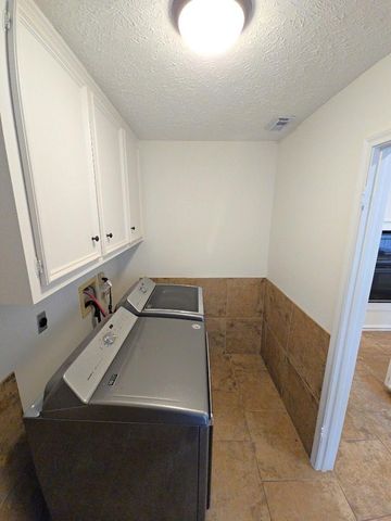 2502 Fairwind Drive, Houston, TX 77062