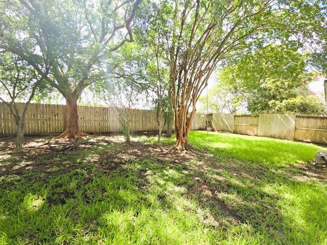 2502 Fairwind Drive, Houston, TX 77062