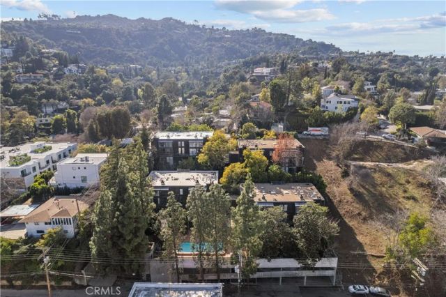 3880 Fredonia Drive D, Los Angeles, CA 90068