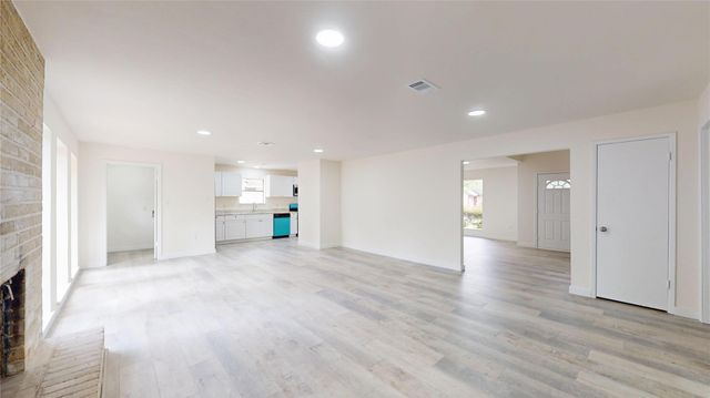 2218 Poplar Park Drive, Houston, TX 77339