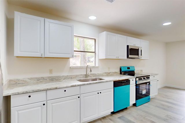 2218 Poplar Park Drive, Houston, TX 77339