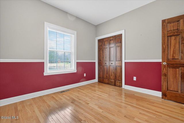 18 Lakepointe Way, Stillwater, NY 12866