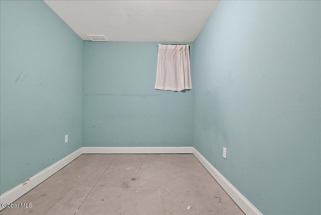 18 Lakepointe Way, Stillwater, NY 12866