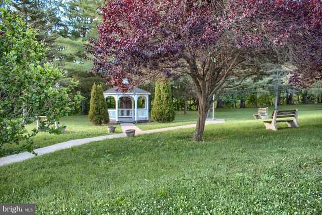 27 SHERIDAN ST N, Coal Township, PA 17866