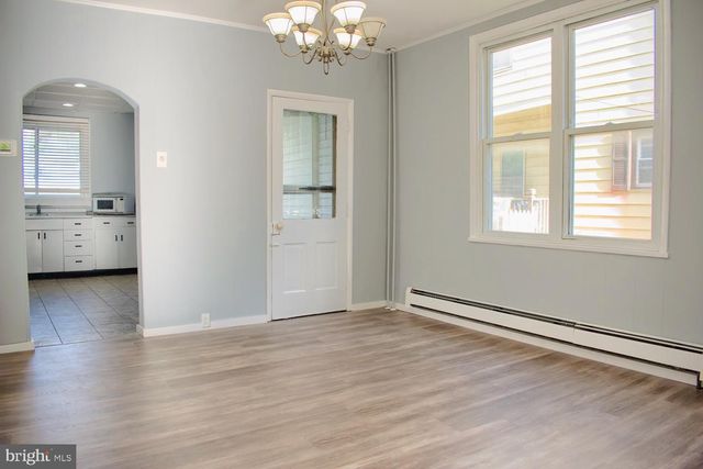 27 SHERIDAN ST N, Coal Township, PA 17866