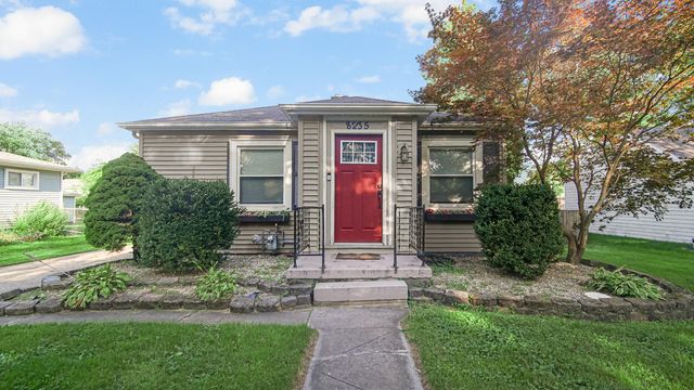 8235 Ellsworth Court, Merrillville, IN 46410