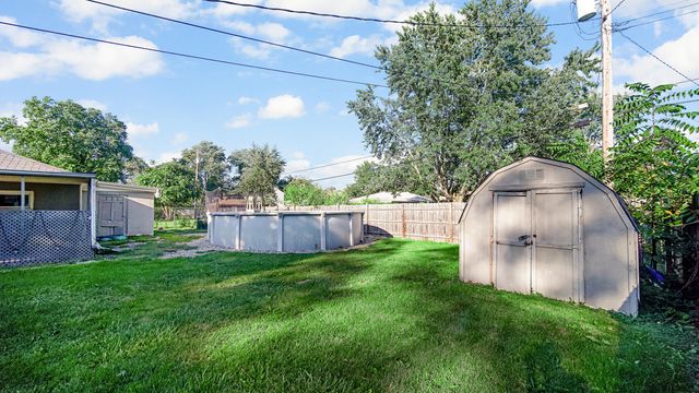 8235 Ellsworth Court, Merrillville, IN 46410