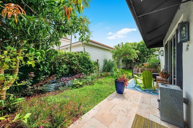 3507 NW Clubside Circle, Boca Raton, FL 33496