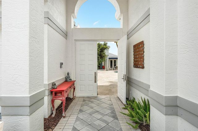 3507 NW Clubside Circle, Boca Raton, FL 33496