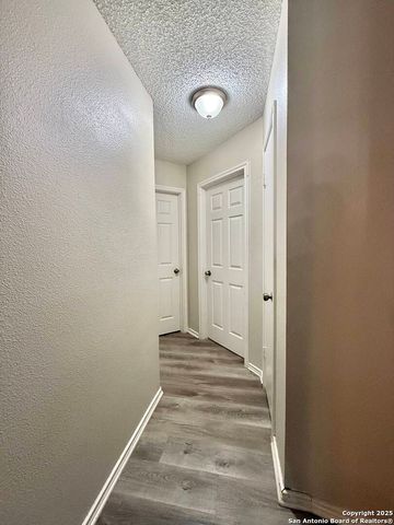 8019 Grand Bnd, San Antonio, TX 78250