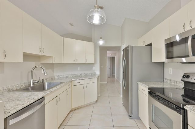 1209 LITCHFIELD DRIVE 42, Sun City Center, FL 33573
