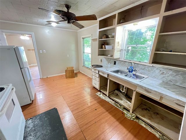 3609 N 23rd Street, Waco, TX 76708