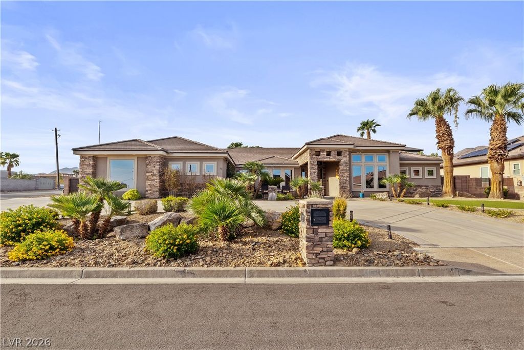 201 West Delamar Drive, Henderson, NV 89015 — photo 2